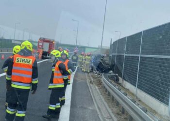 Wypadek na A4 przy zjeździe na Tarnów Centrum